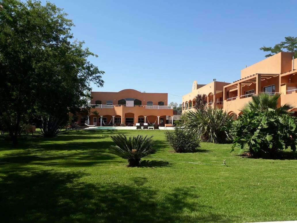 Las Victorias Apart Hotel San Miguel del Monte Ngoại thất bức ảnh